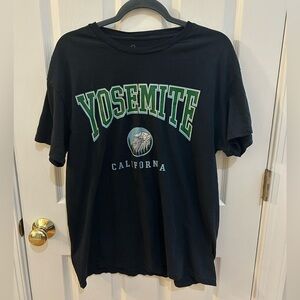 Black Yosemite California Graphic T-Shirt